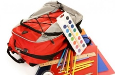 campanei doneaza un ghiozdan 1