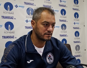 cristi dulca octombrie mic